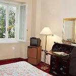 Poledrini מלון