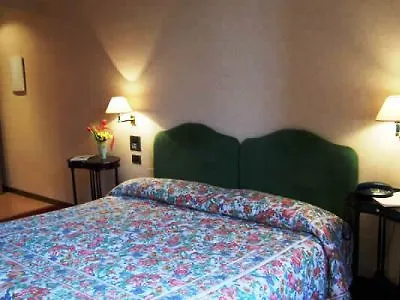 Poledrini Hotel