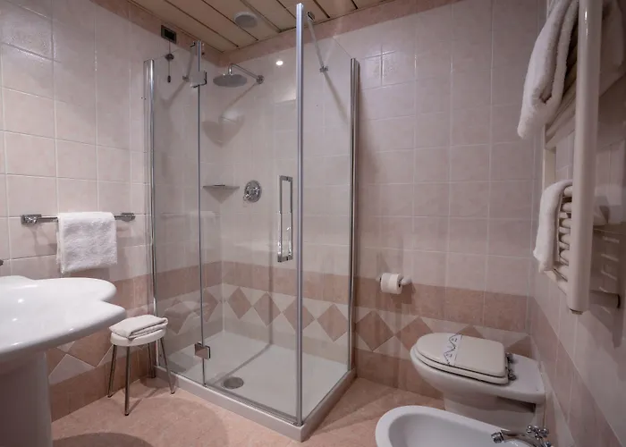 Отель Poledrini Фолиньо